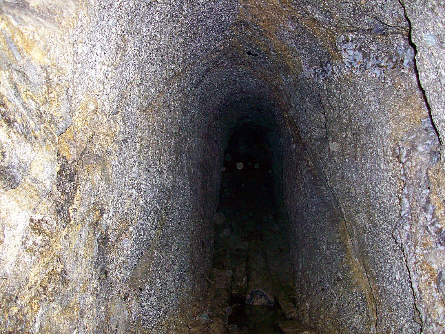 Die Schrazlgänge des Bayerischen Waldes: Ein jahrtausendaltes Rätsel